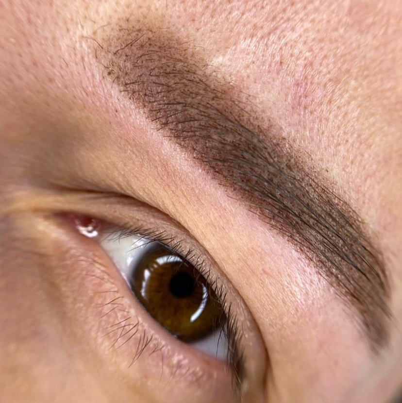 Перманентный макияж бровей (1 этап)