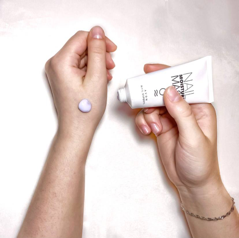 Маникюр с покрытием гель-лак