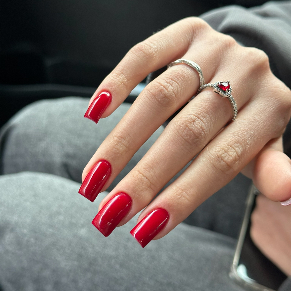 Маникюр с покрытием (однотон)