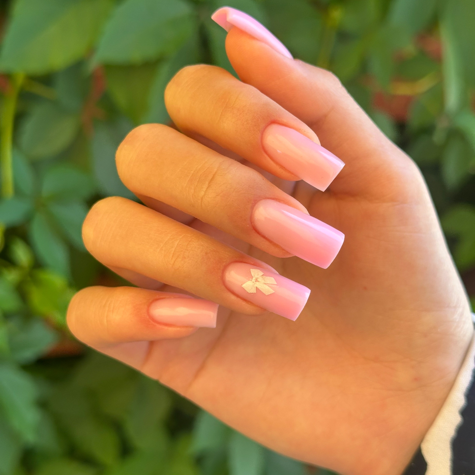 Наращивание ногтей