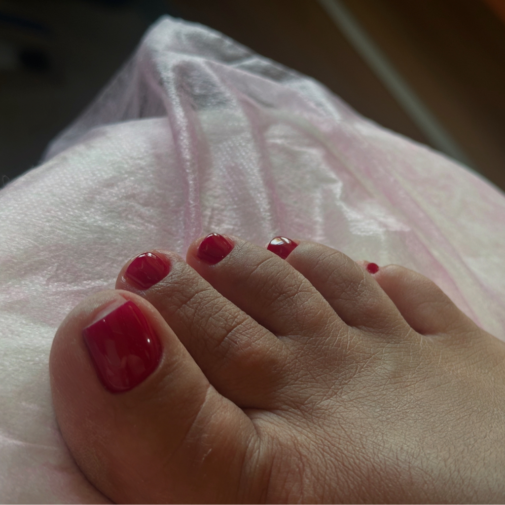 Педикюр с покрытием (только пальчики, без обработки стоп)