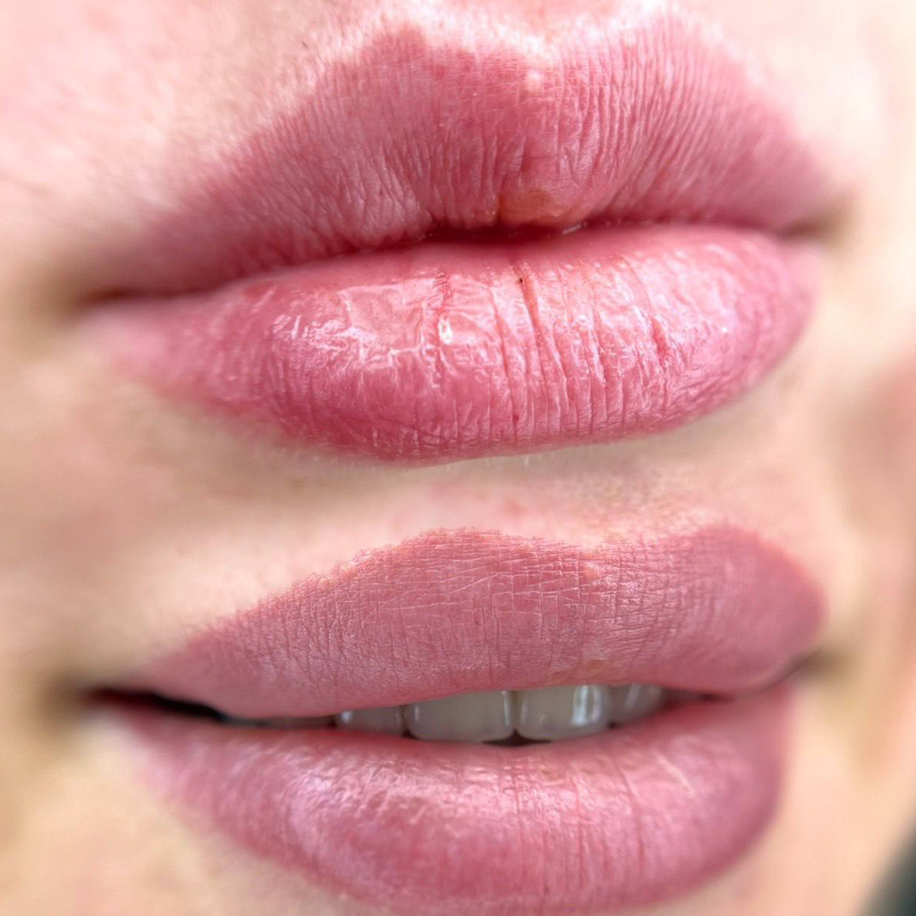 Рефреш акварельных губ