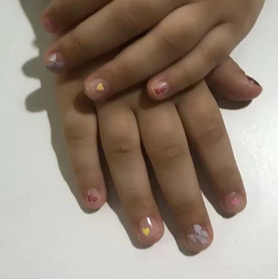 Детский маникюр