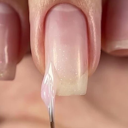 Ремонт ногтей