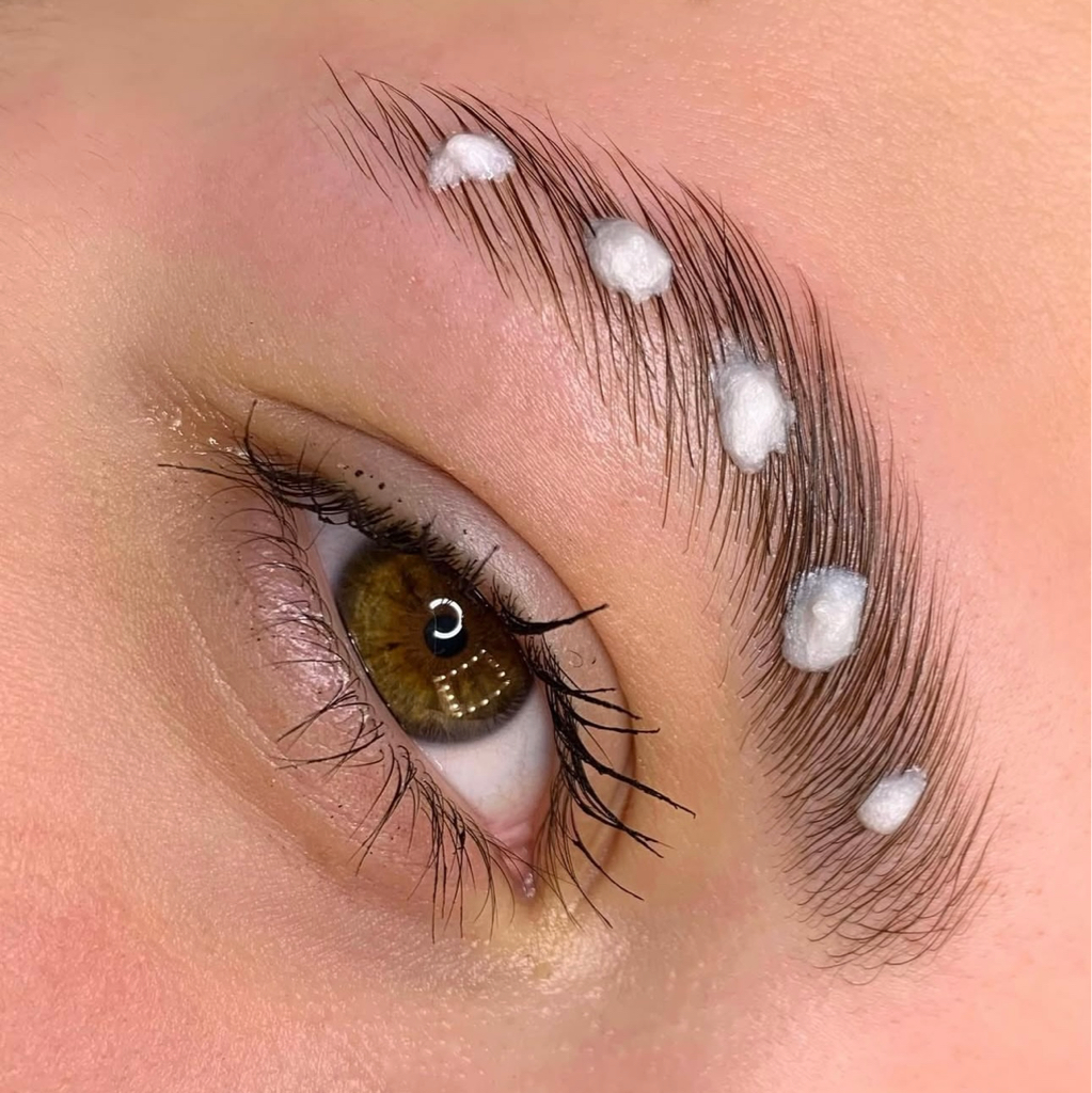 Долговременная укладка бровей | + КОРРЕКЦИЯ