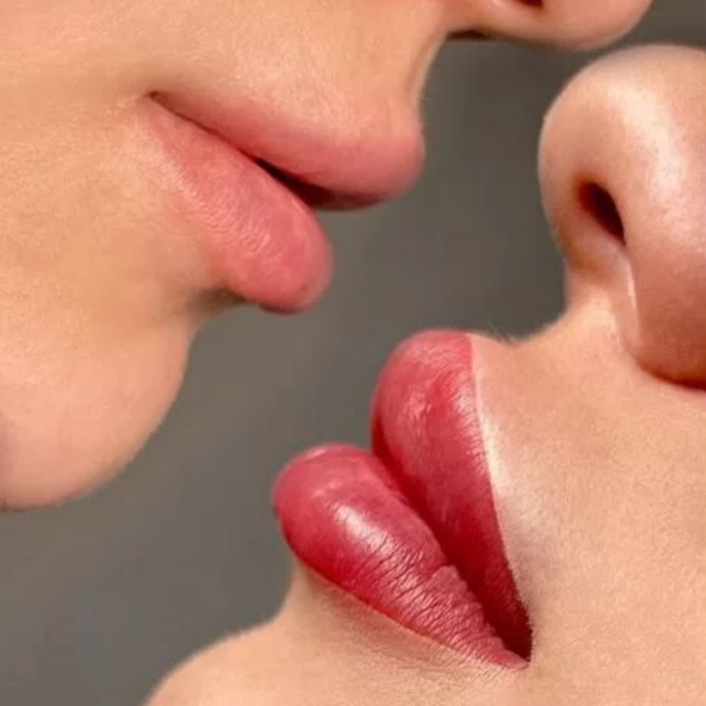 Биоревитализация с перманентным макияжем губ