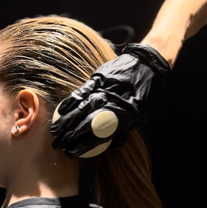 Пилинг кожи головы совместно с горячей реконструкцией (кератин/ботокс) или любым СПА уходом