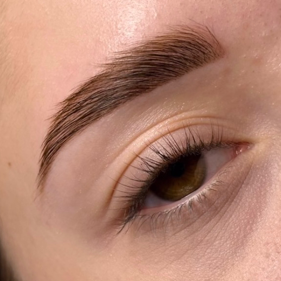 Оформление бровей