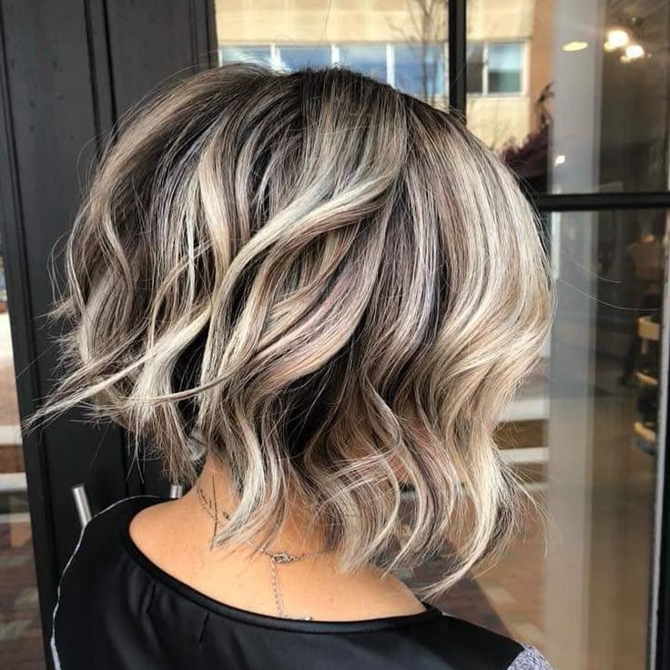 Сложное окрашивание (Airtouch, Омбре, Балаяж, Шатуш) средние волосы