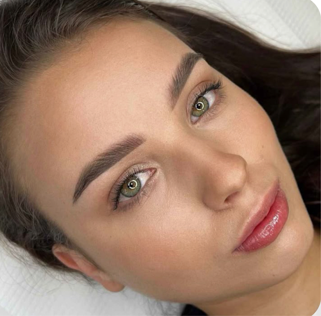 Перманентный макияж в технике «напыление»