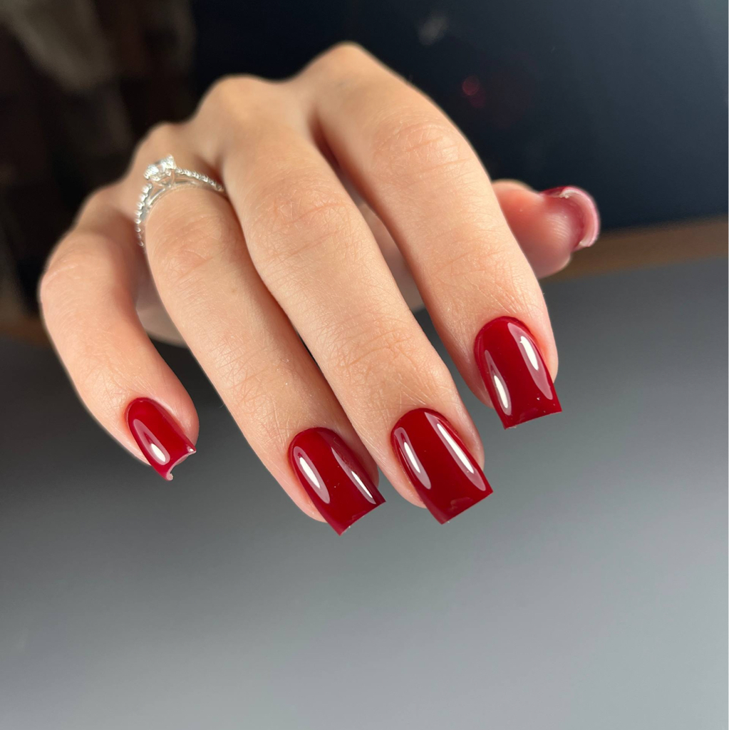 Маникюр с покрытием