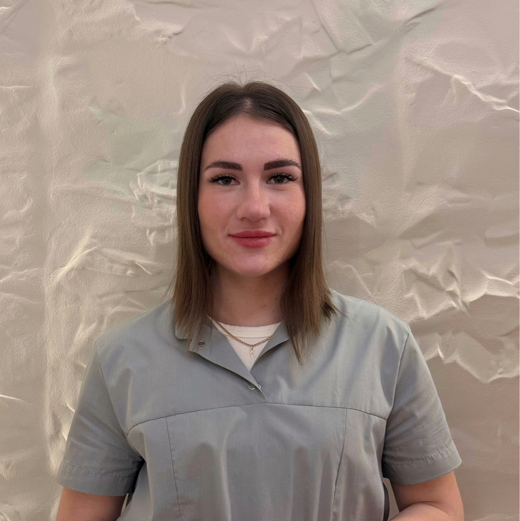 Карлова Алиса