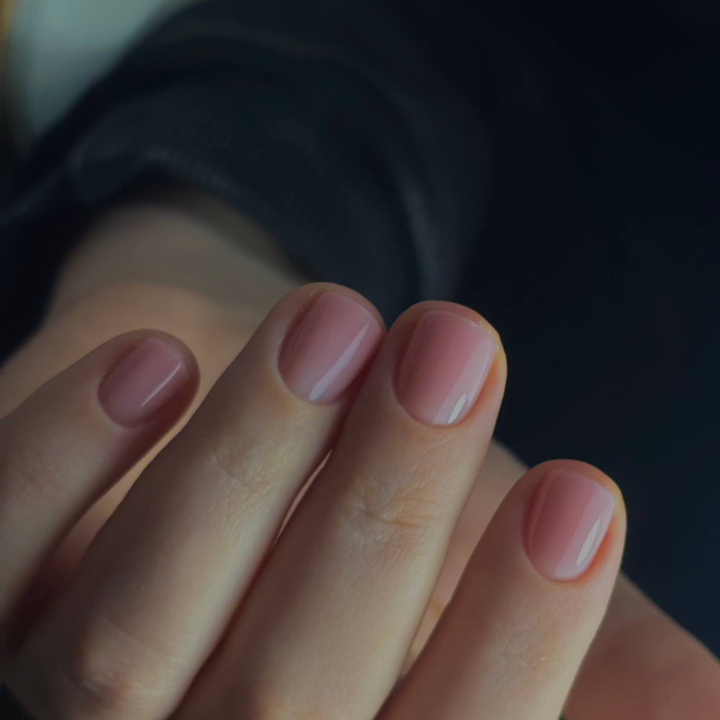 Маникюр с покрытием