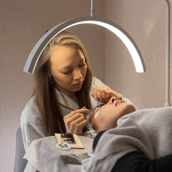 Коррекция нарощенных ресниц ( до 20 дней )