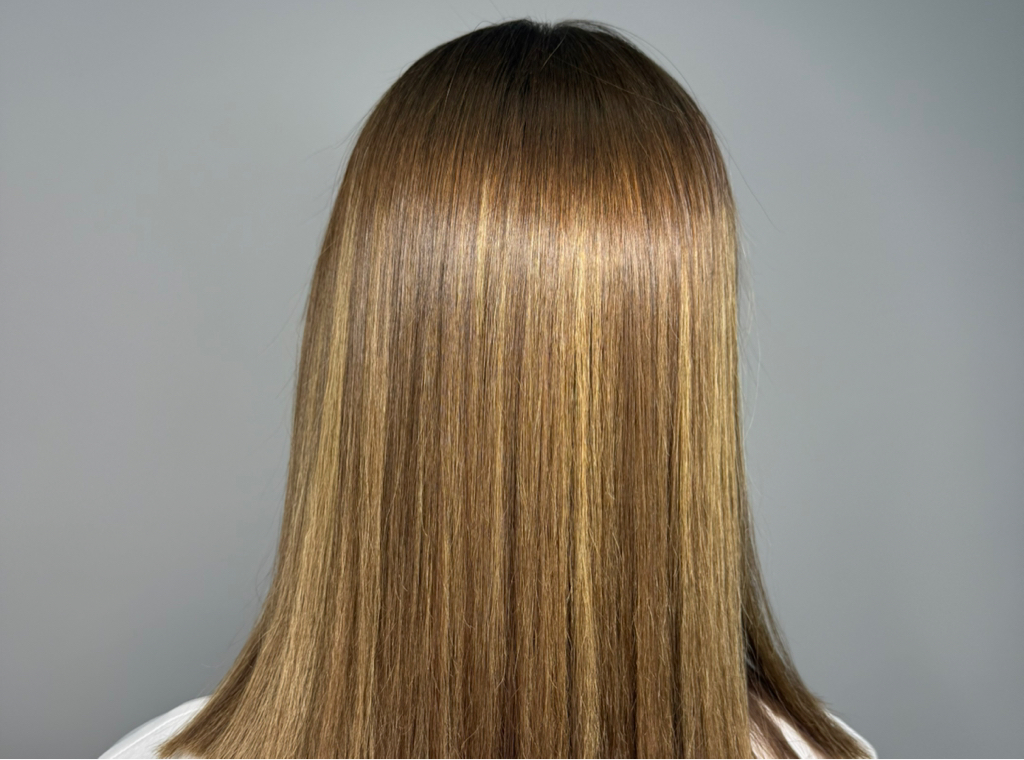 Кератиновое выпрямление (средняя длина волос)