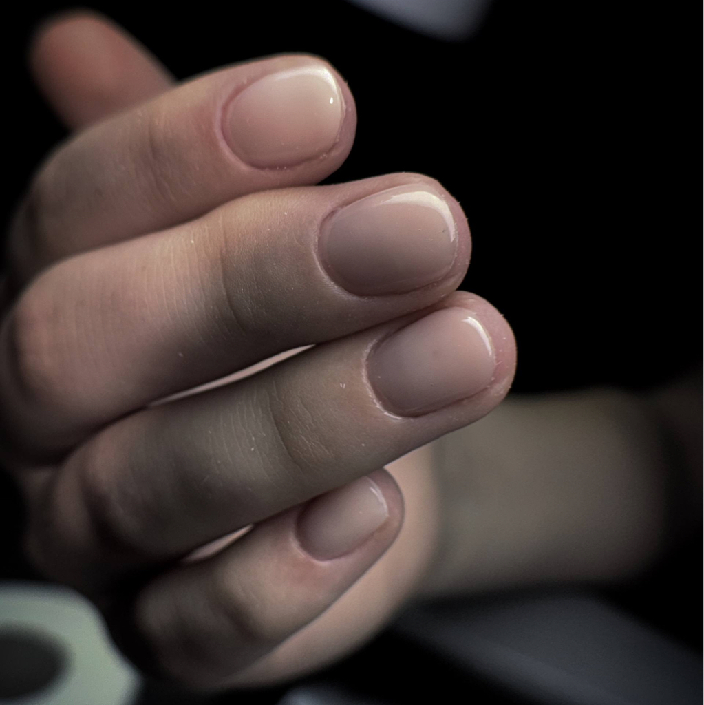 маникюр с покрытием