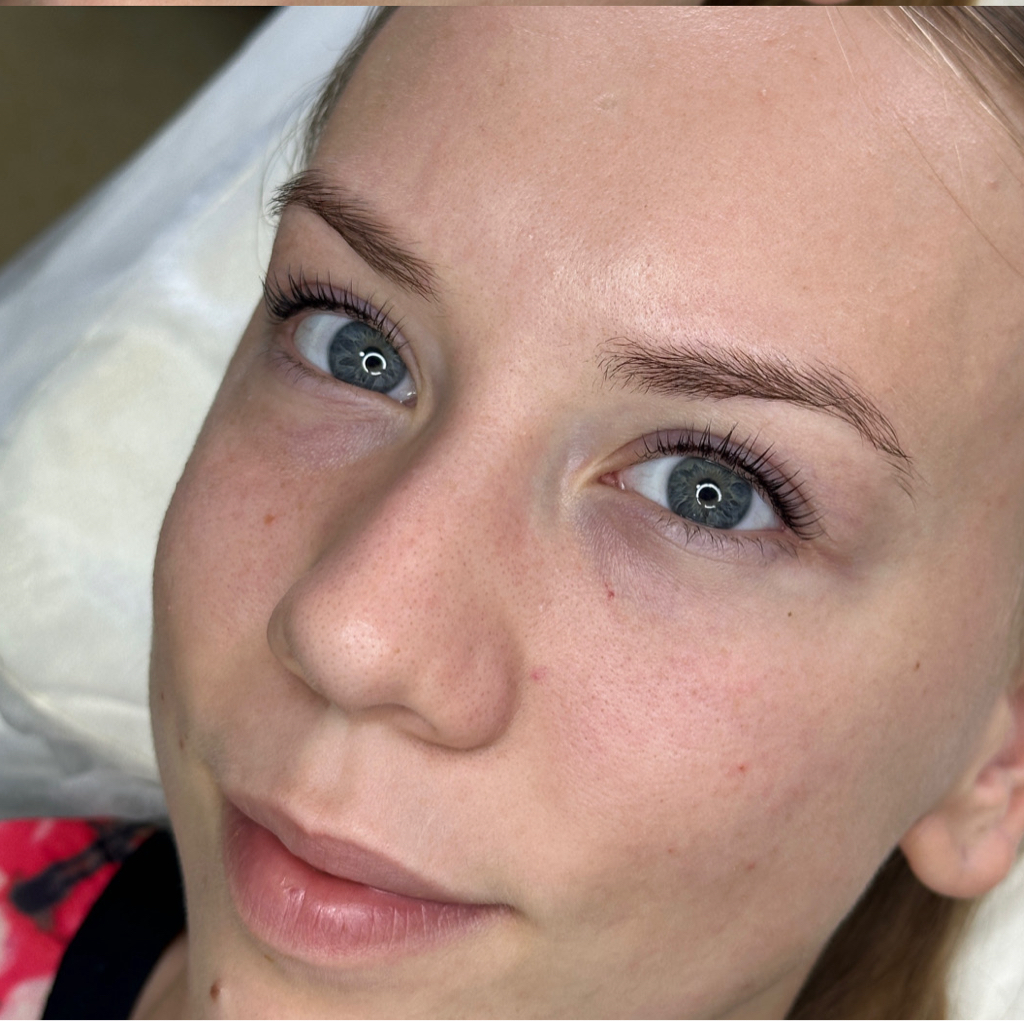 Окрашивание ресниц