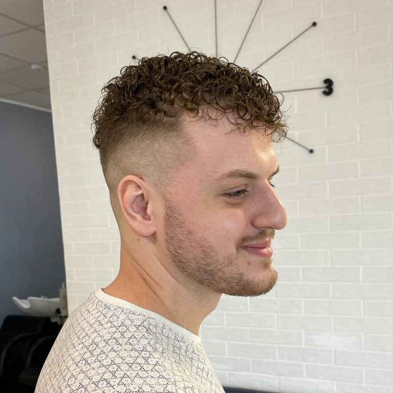 Стрижка мужская у топ-стилиста