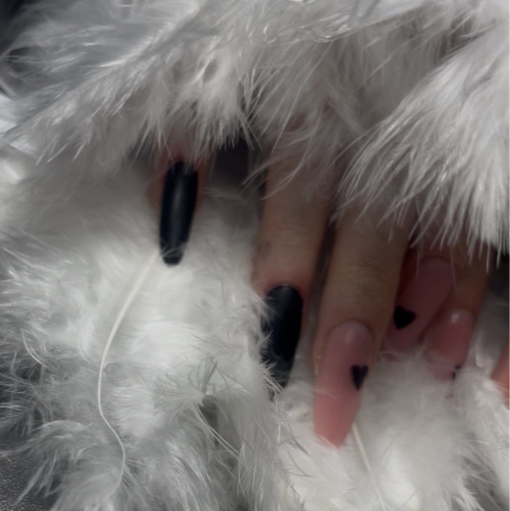 Наращивание ногтей