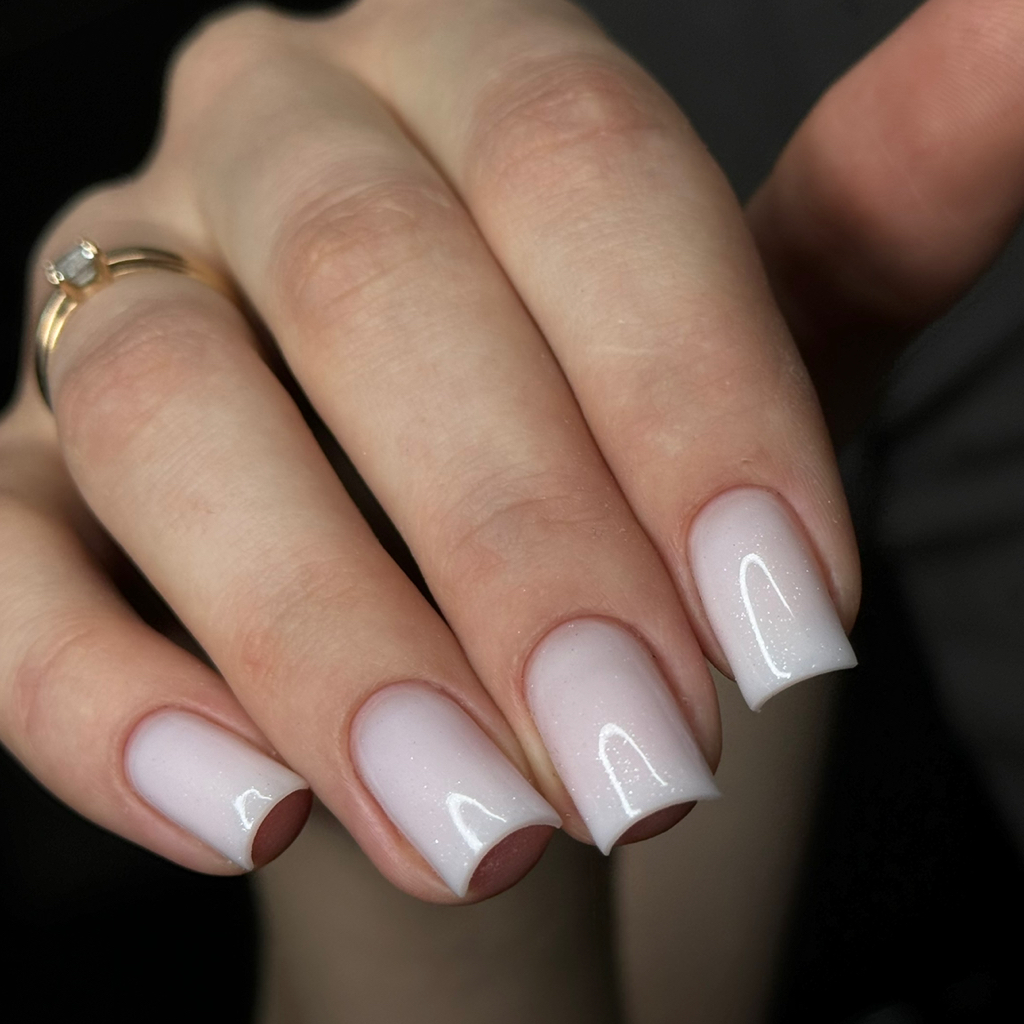 Маникюр с покрытием(+укрепление)