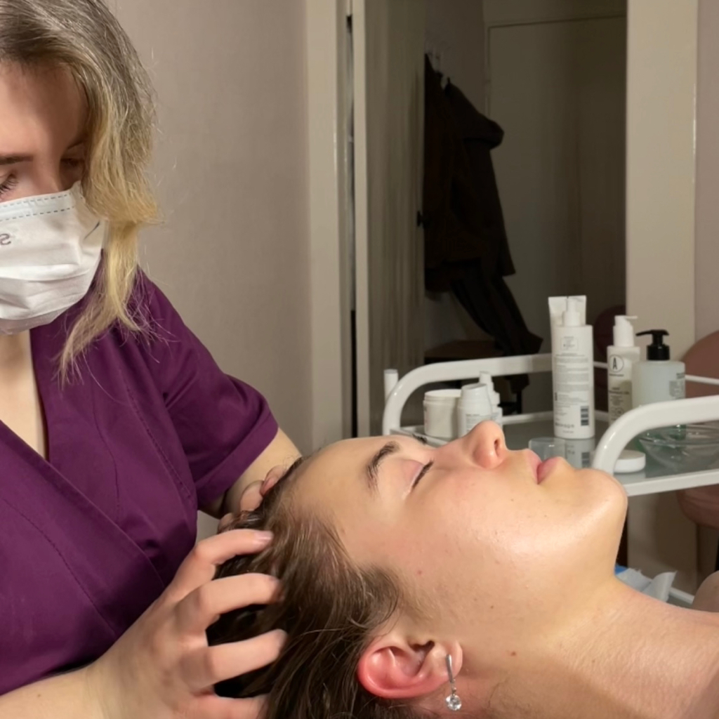 Массаж головы и шейно-воротниковой зоны