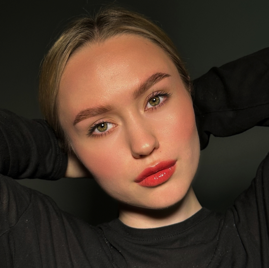 Окрашивание бровей