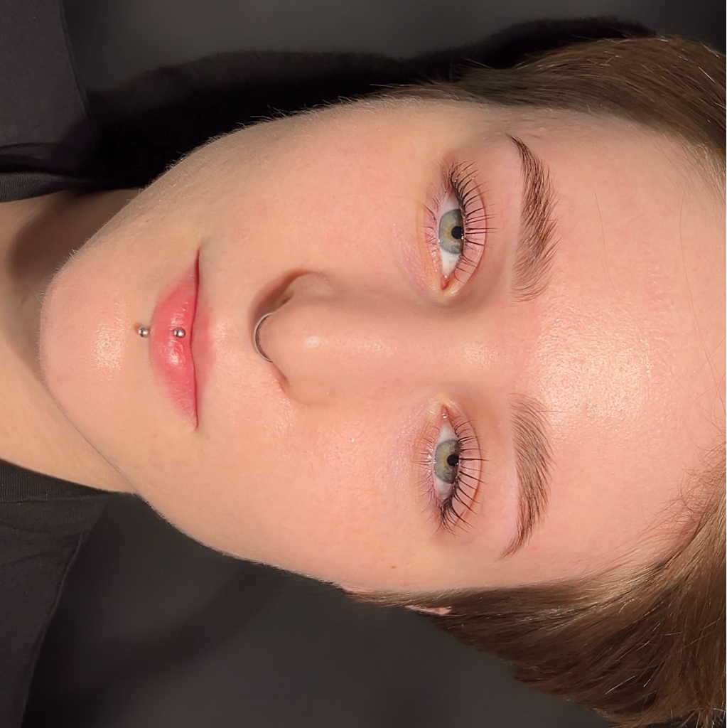 Ламинирование ресниц + ламинирование бровей комплекс