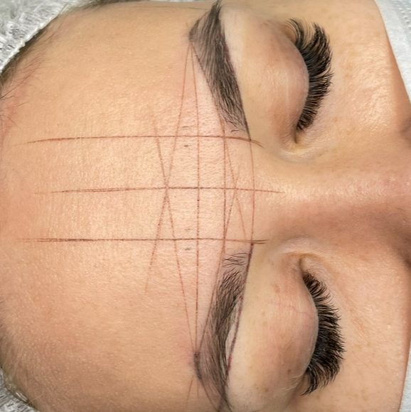 Перманентный макияж бровей. Коррекция через 1-2 месяца