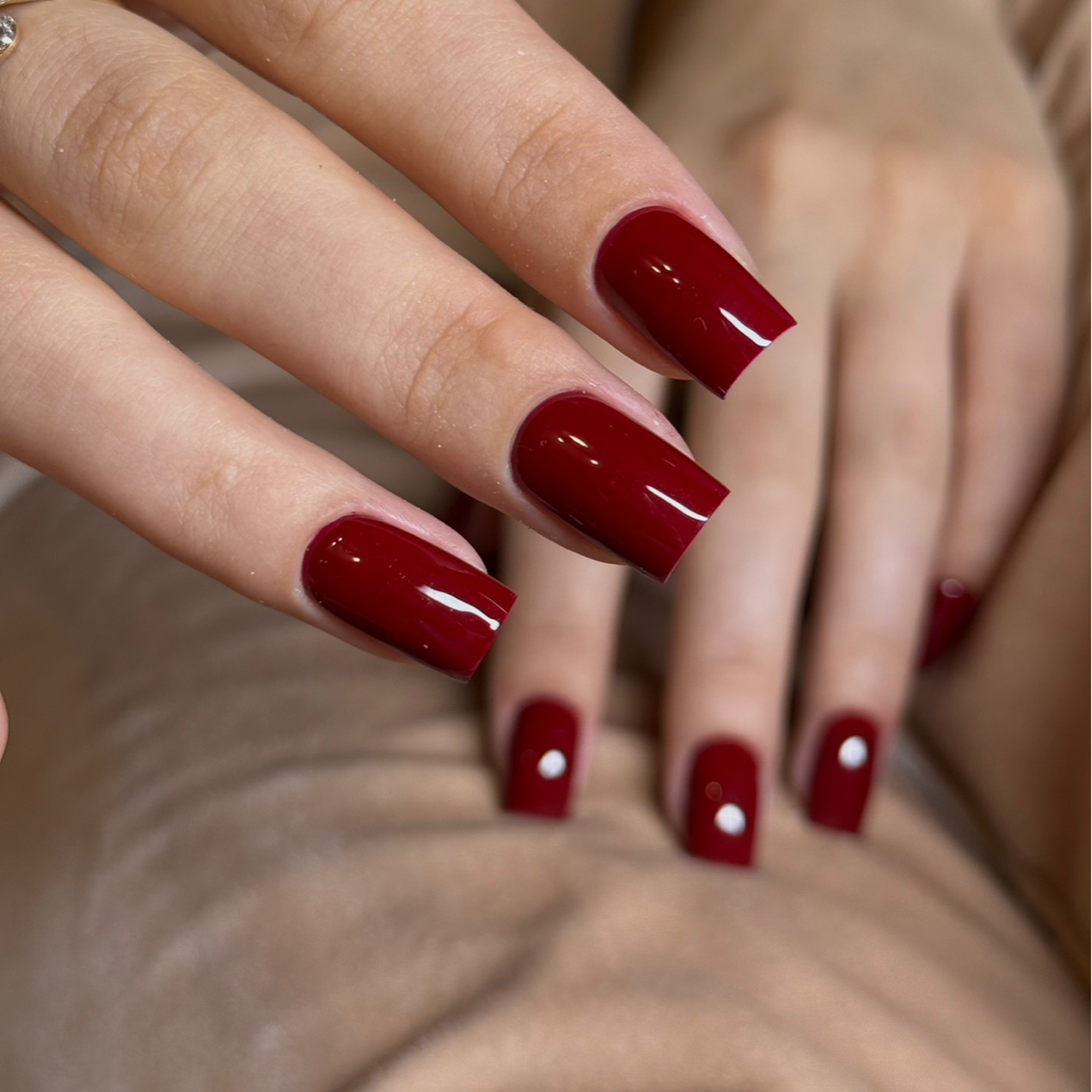 Маникюр «КОМПЛЕКС» (снятие маникюр выравнивание покрытие)