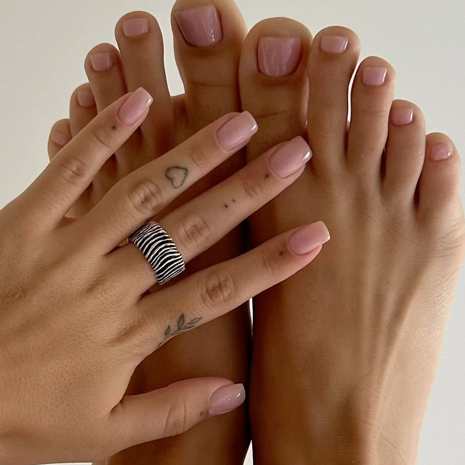 Комплекс маникюр и педикюр