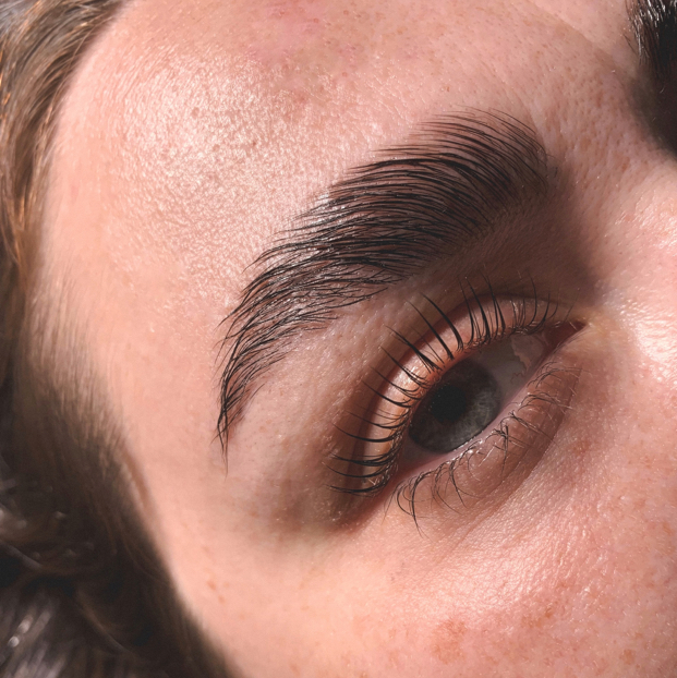 стрейчинг ресниц