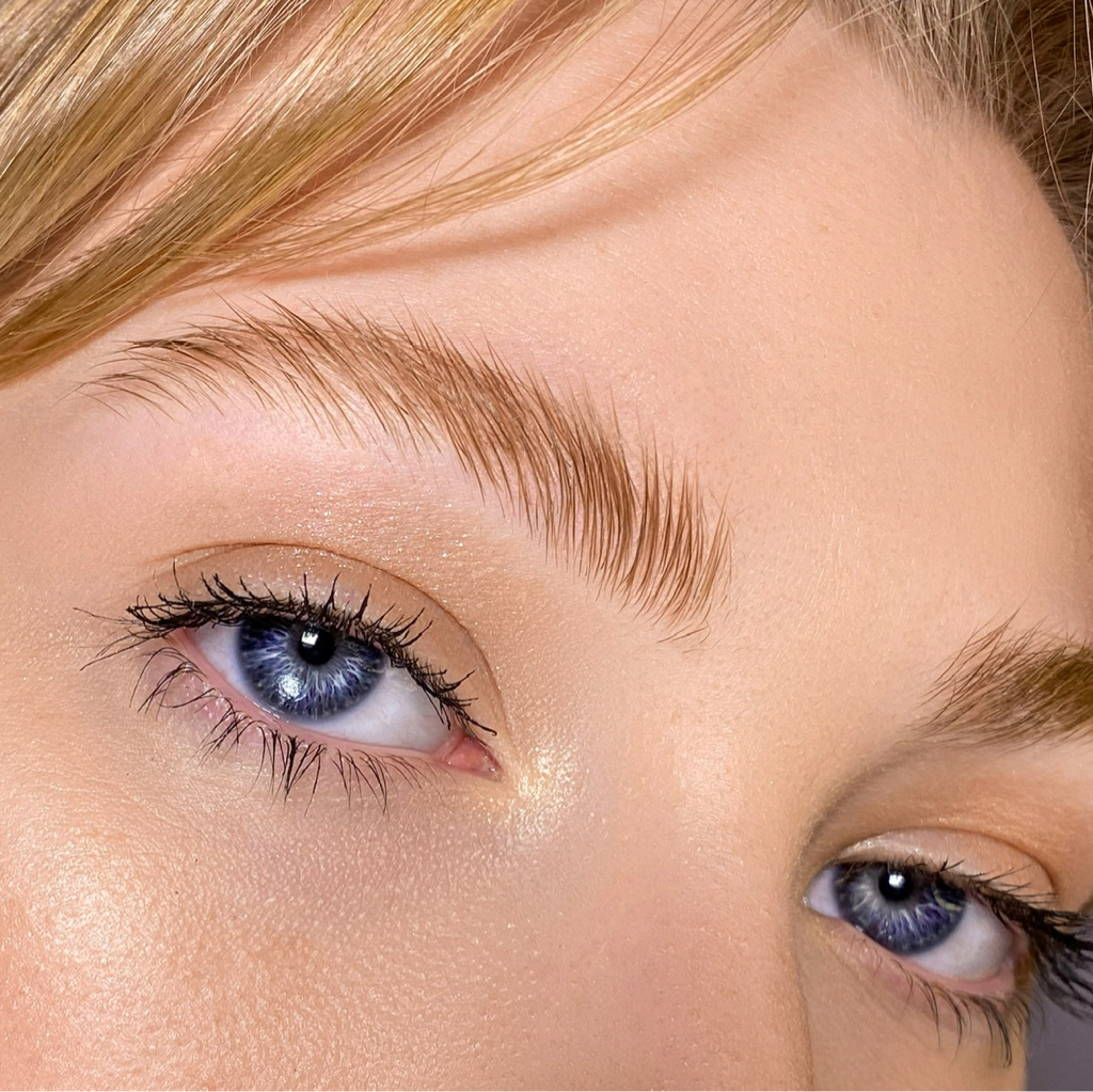 Коррекция бровей