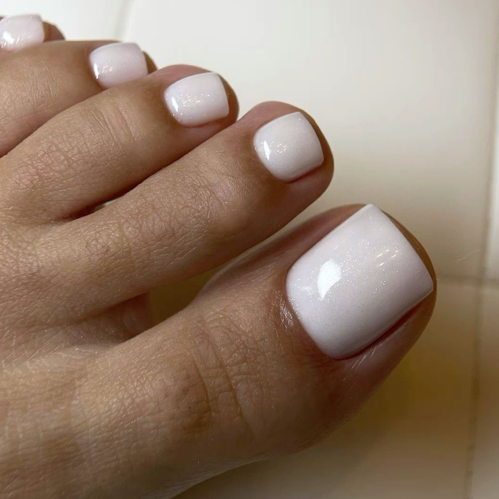 Педикюр с покрытием