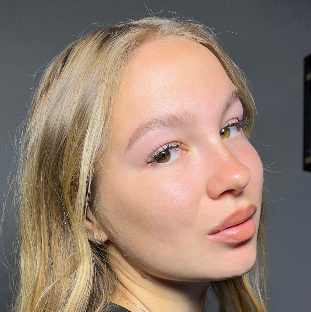 Коррекция бровей