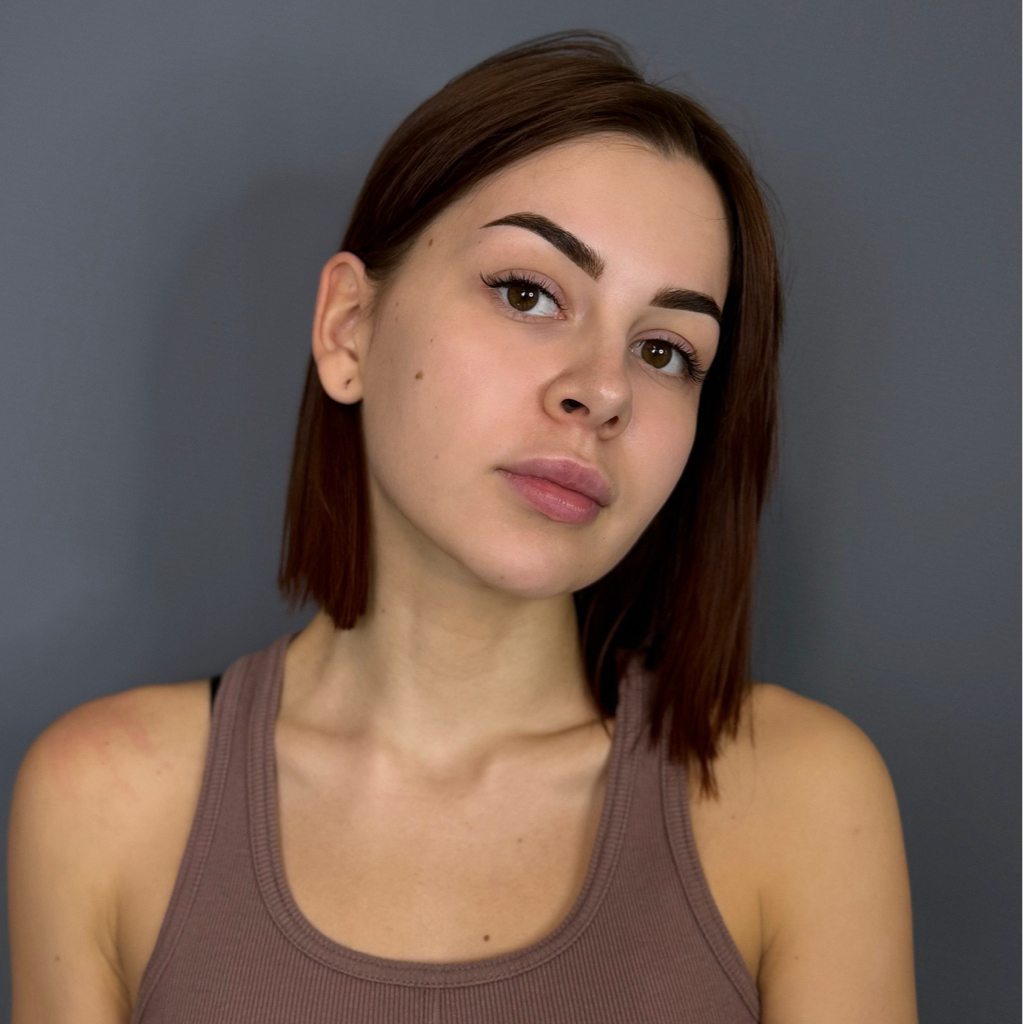 Коррекция и окрашивание бровей