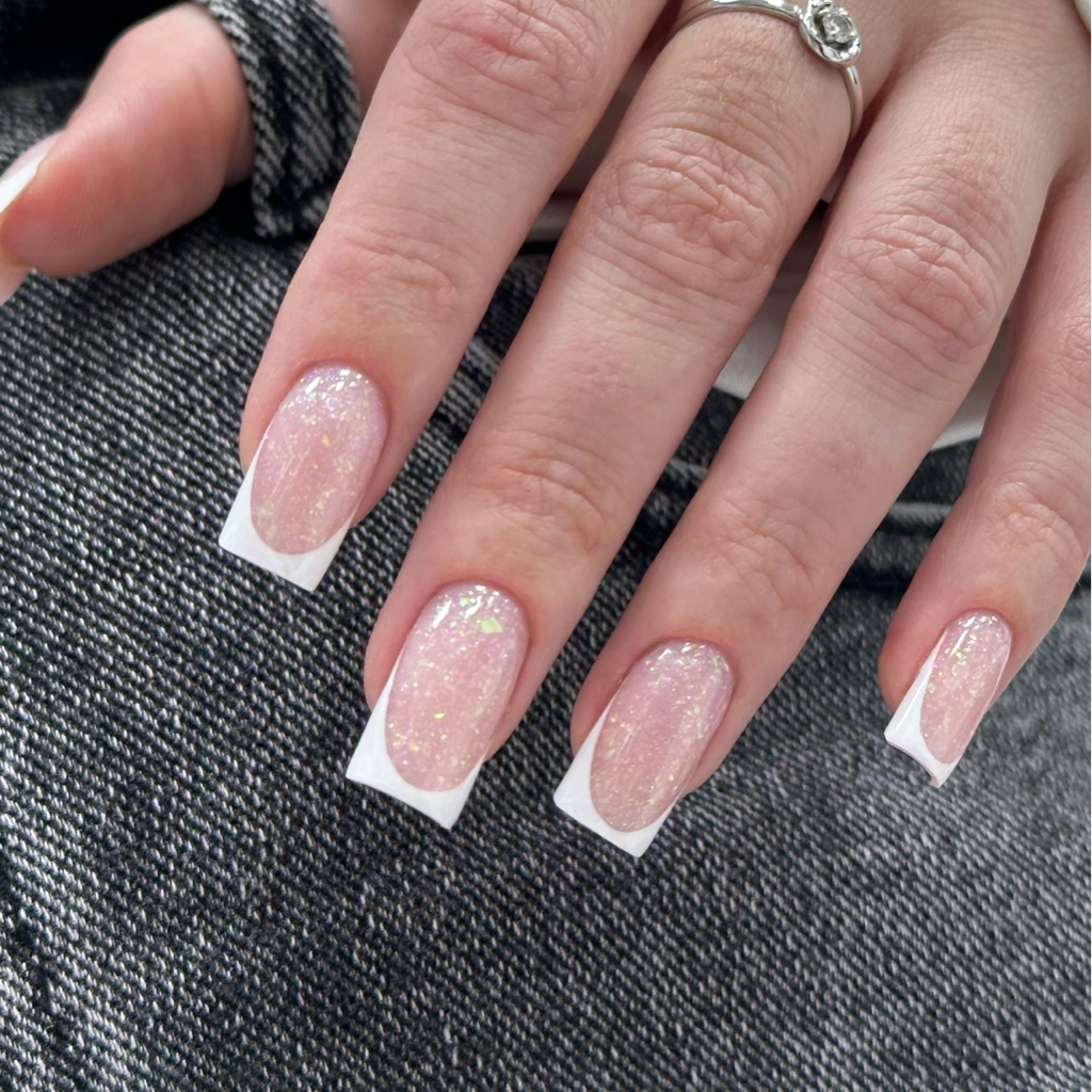 + дизайн сложный (френч, омбрэ, цветной стемпинг, рисунки от руки)