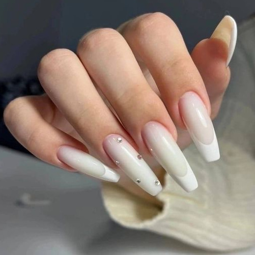 Наращивание ногтей с покрытием гель-лак
