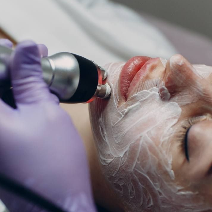 Комплекс УЗ чистка+RF лифтинг лица+маска по типу кожи