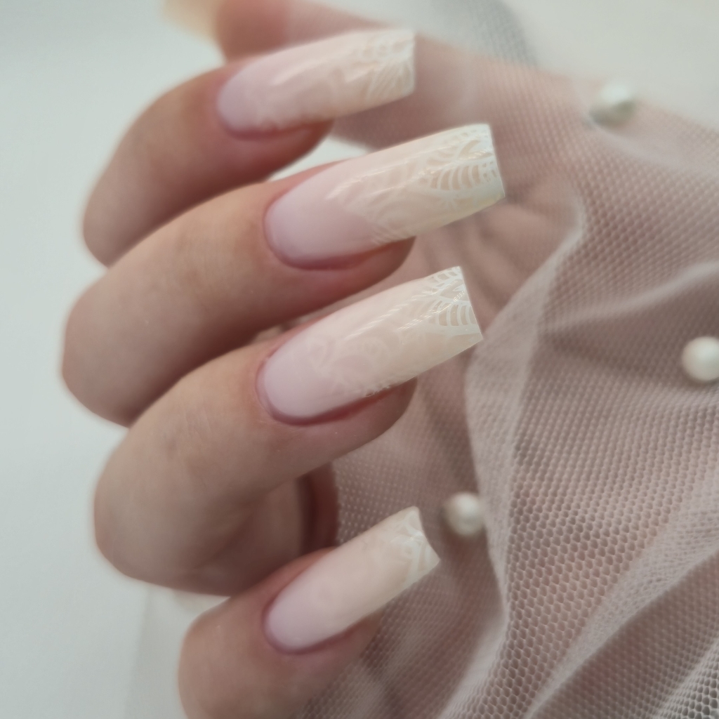 Коррекция ногтей (гель)