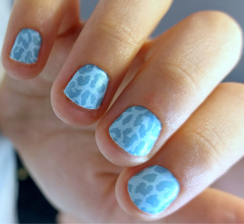 Детский маникюр