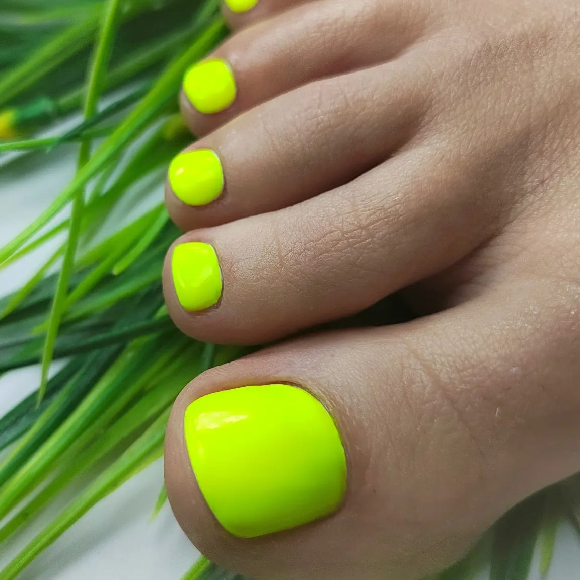 Педикюр ПАЛЬЦЫ гель лак/ лак (Массаж шейно-воротниковой зоны в подарок)