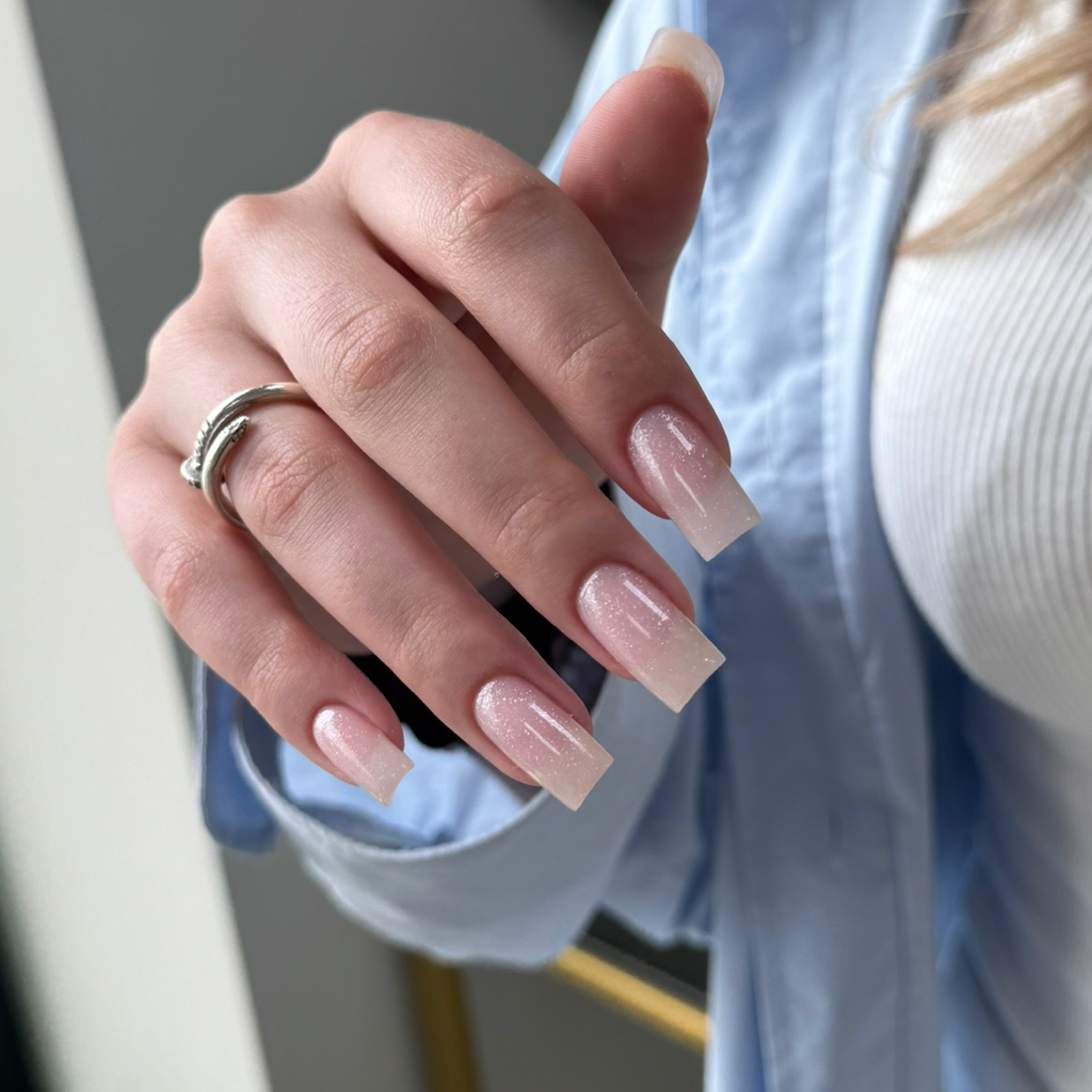 Маникюр с укреплением камуфляжным гелем