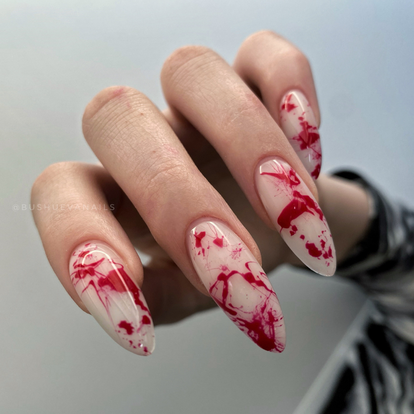 Коррекция наращенных ногтей.