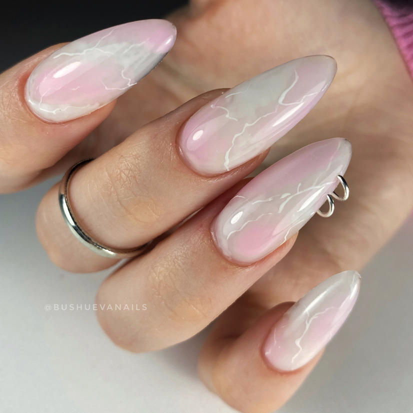 Наращивание ногтей на гелевые типсы.