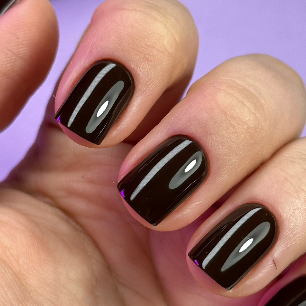 Маникюр с покрытием Luxio