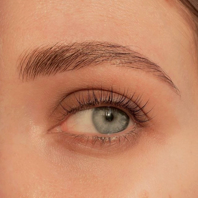 Комплекс брови и глаза (коррекция + окрашивание бровей + окрашивание ресниц)