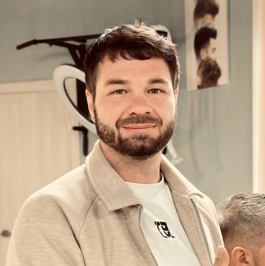 Иванов Игорь