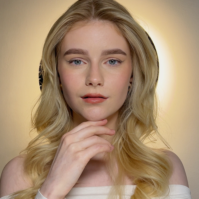 КОПМЛЕКС ОФОРМЛЕНИЕ: Окрашивание Бровей Хной/Краской + Коррекция (воск /пинцет)