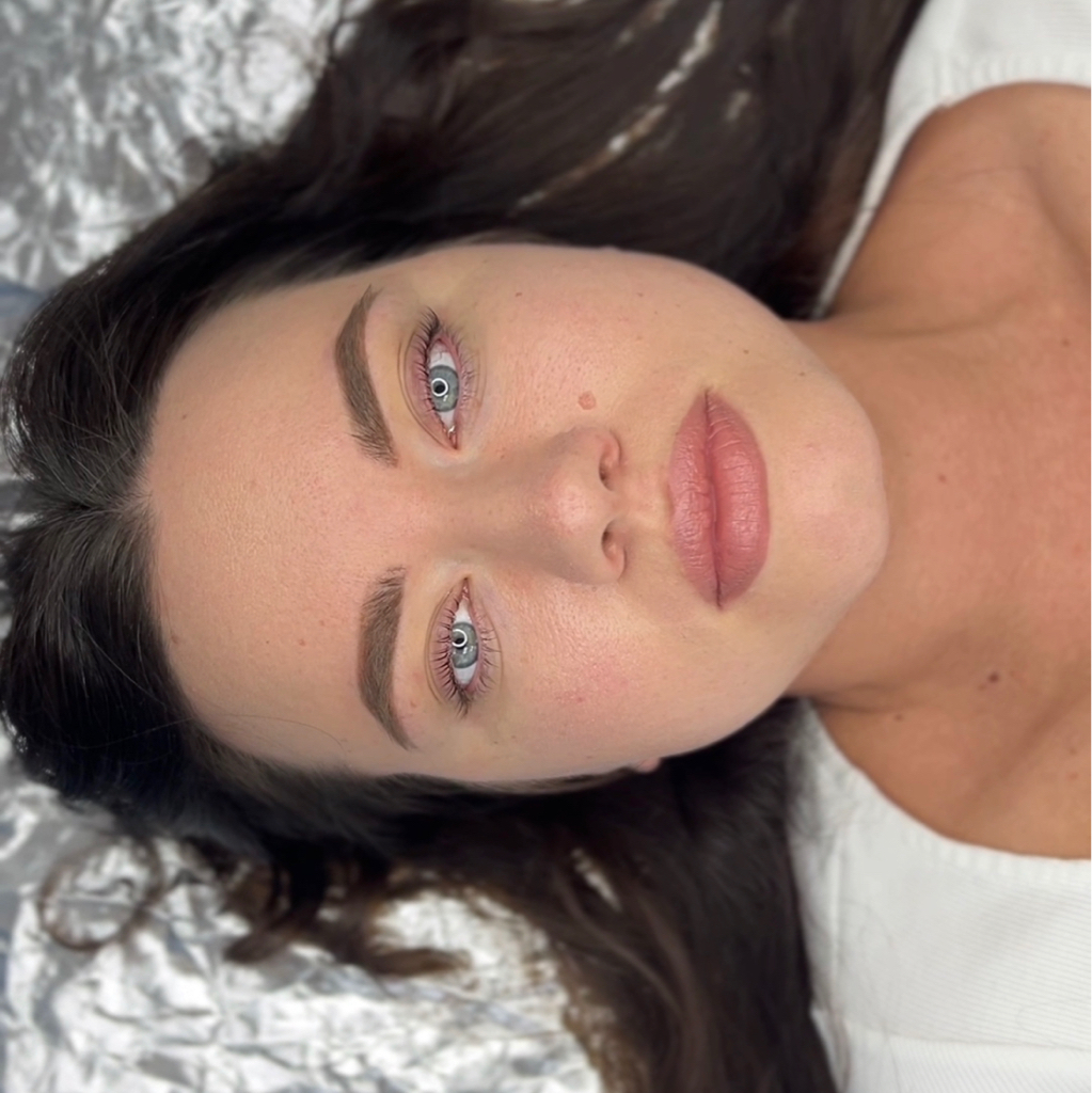 КОМПЛЕКС ЛАМИ : Долговременная Укладка Бровей +Окрашивание Краской +Коррекция (воск /пинцет) + Ботокс