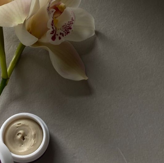 Первое снятие ресниц в студии при последующем наращивании